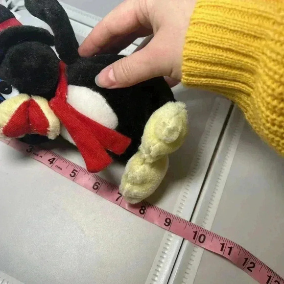 Sugar Loaf Penguin With Top Hat Plush 1997 13” - Picture 3 of 6